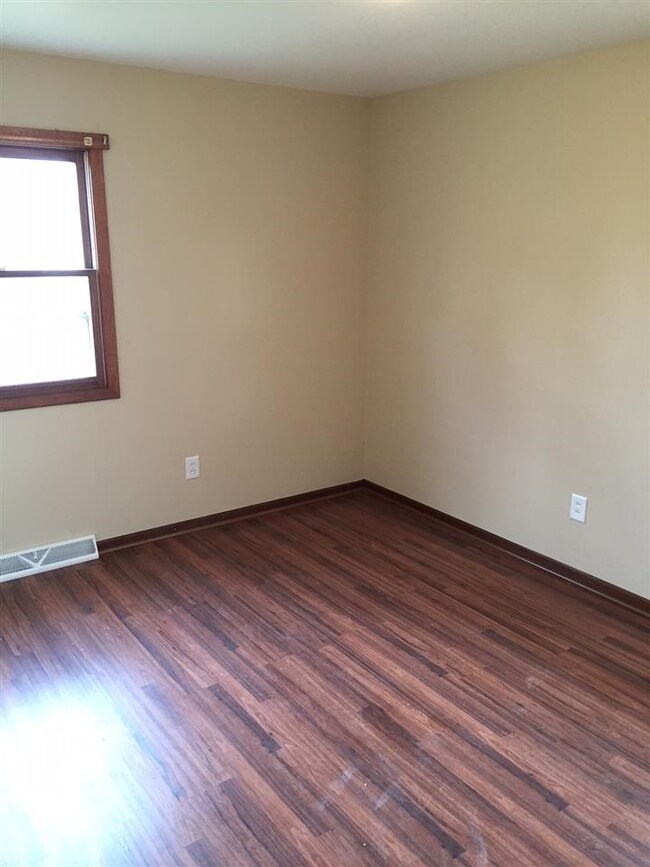 4243 Mahoney Rd, Mc Farland, WI 53558 - photo 4