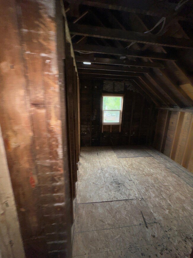 Upper Bedroom