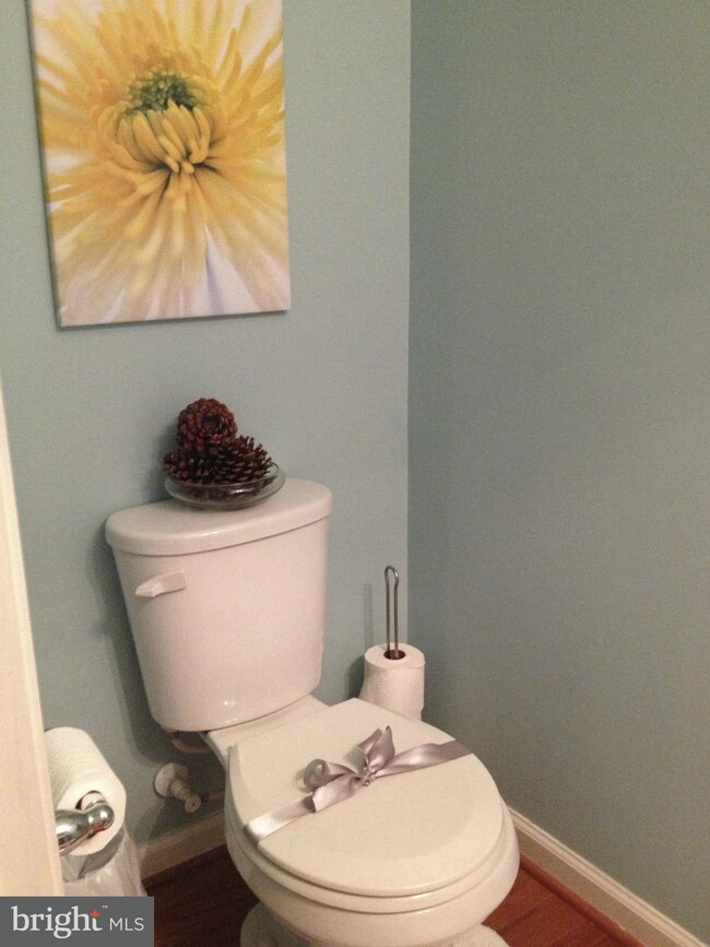 2521 Eastbourne Dr unit 247, Woodbridge, VA 22191 - photo 5