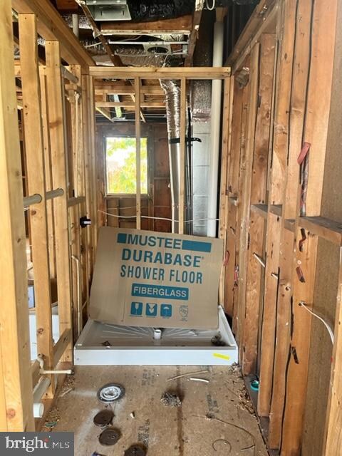 1010 Foxridge Ln, Essex, MD 21221 - photo 3