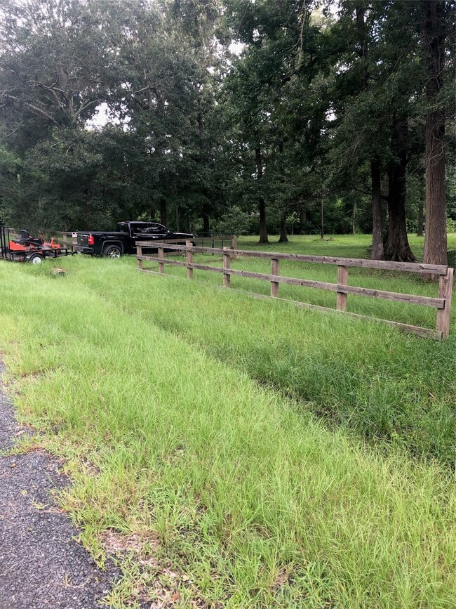 208 County Road 4110, Dayton, TX 77535 - photo 7