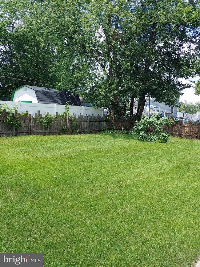 227 E Washington Ave, Magnolia, NJ 08049 - photo 6