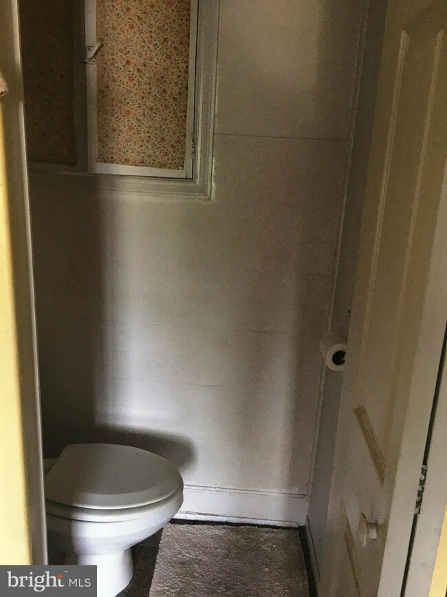 3615 Keswick Rd, Baltimore, MD 21211 - photo 5