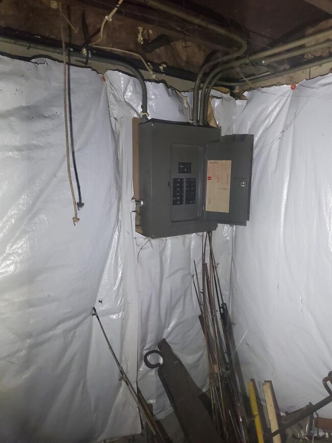 3965 Delaware St, Gary, IN 46409 - photo 7