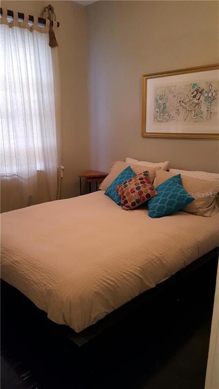 Very comfortable queen size bed