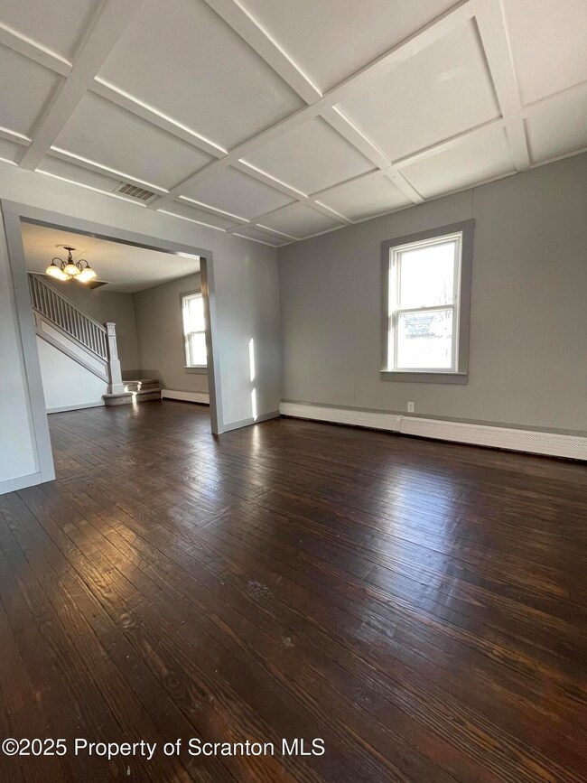 459 Travis unit 2, Peckville, PA 18452 - photo 5