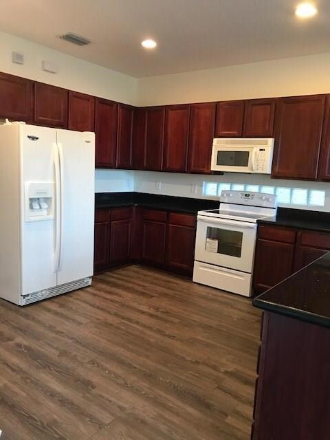 1058 Center Stone Ln, Riviera Beach, FL 33404 - photo 3