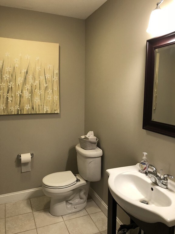 204 Center St unit 1, Pembroke, MA 02359 - photo 4