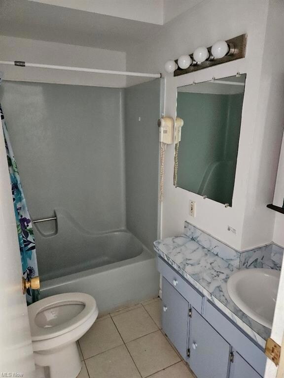 1st floor bath
