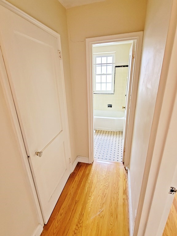 27 Englewood Ave unit 1, Brookline, MA 02445 - photo 5