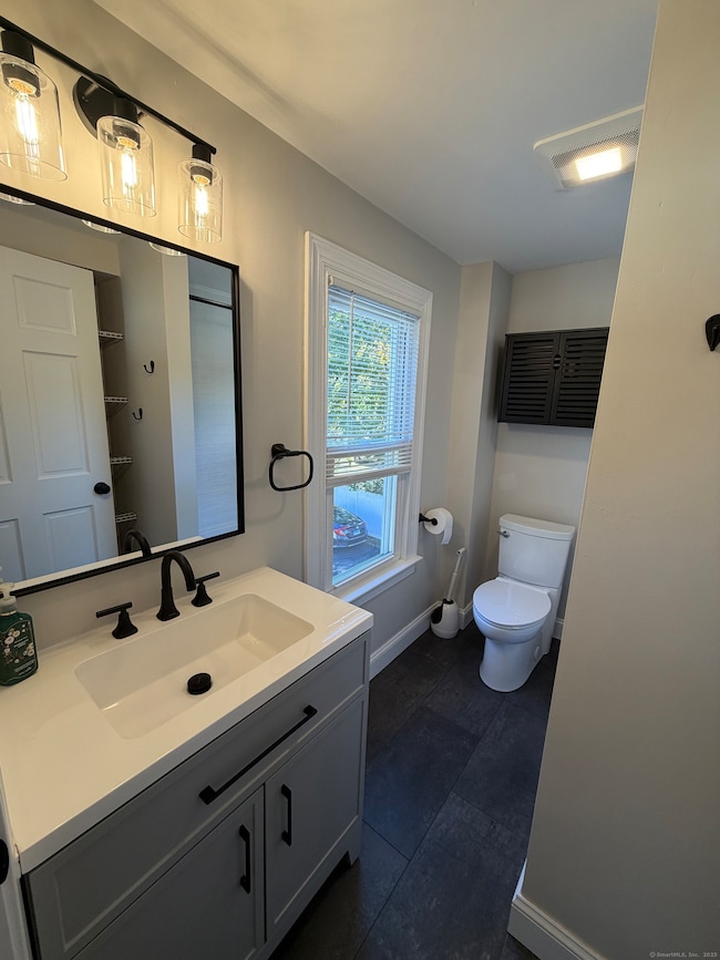 32 Wall St unit 2, Middletown, CT 06457 - photo 6