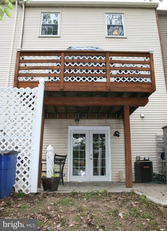 25 Carriage Walk Ct, Parkville, MD 21234 - photo 4