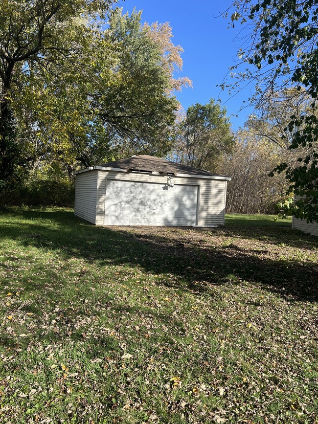 3336 W 161st St, Markham, IL 60428 - photo 3