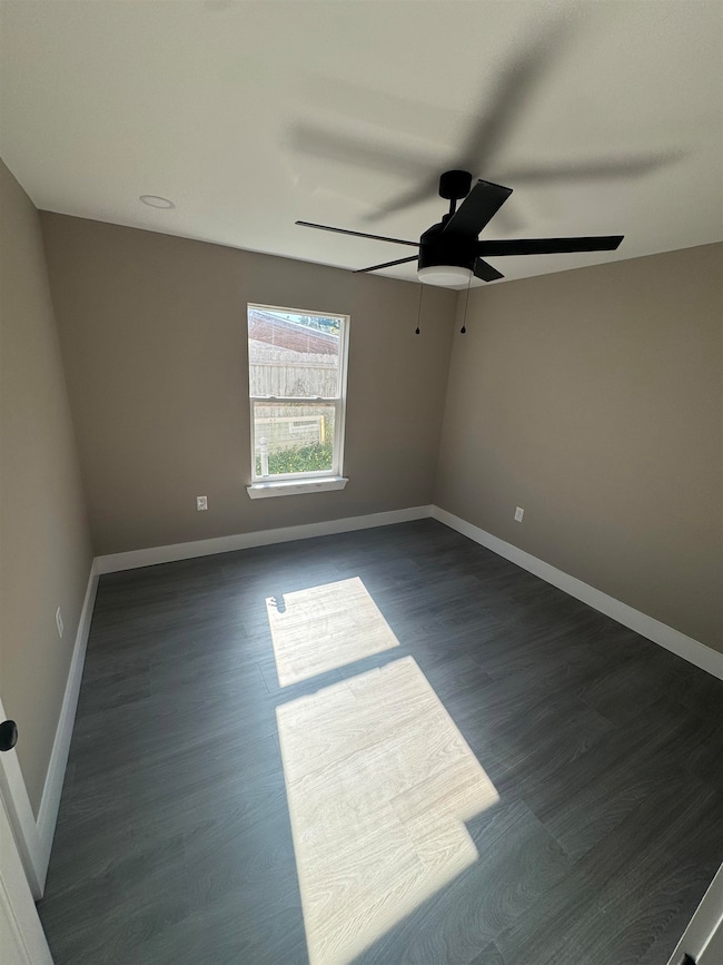 408 S unit 2nd St, Nederland, TX 77627 - photo 5