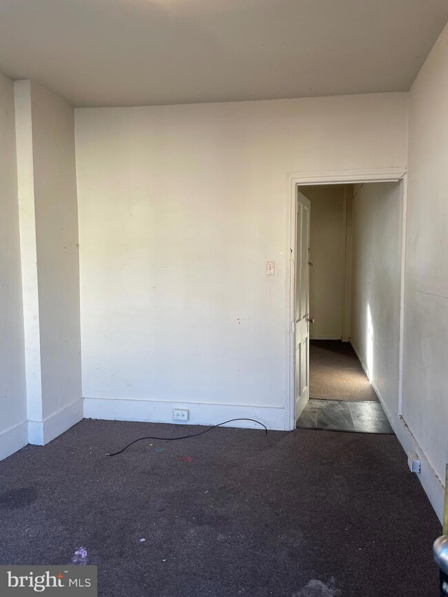 1344 Cotton St, Reading, PA 19602 - photo 2