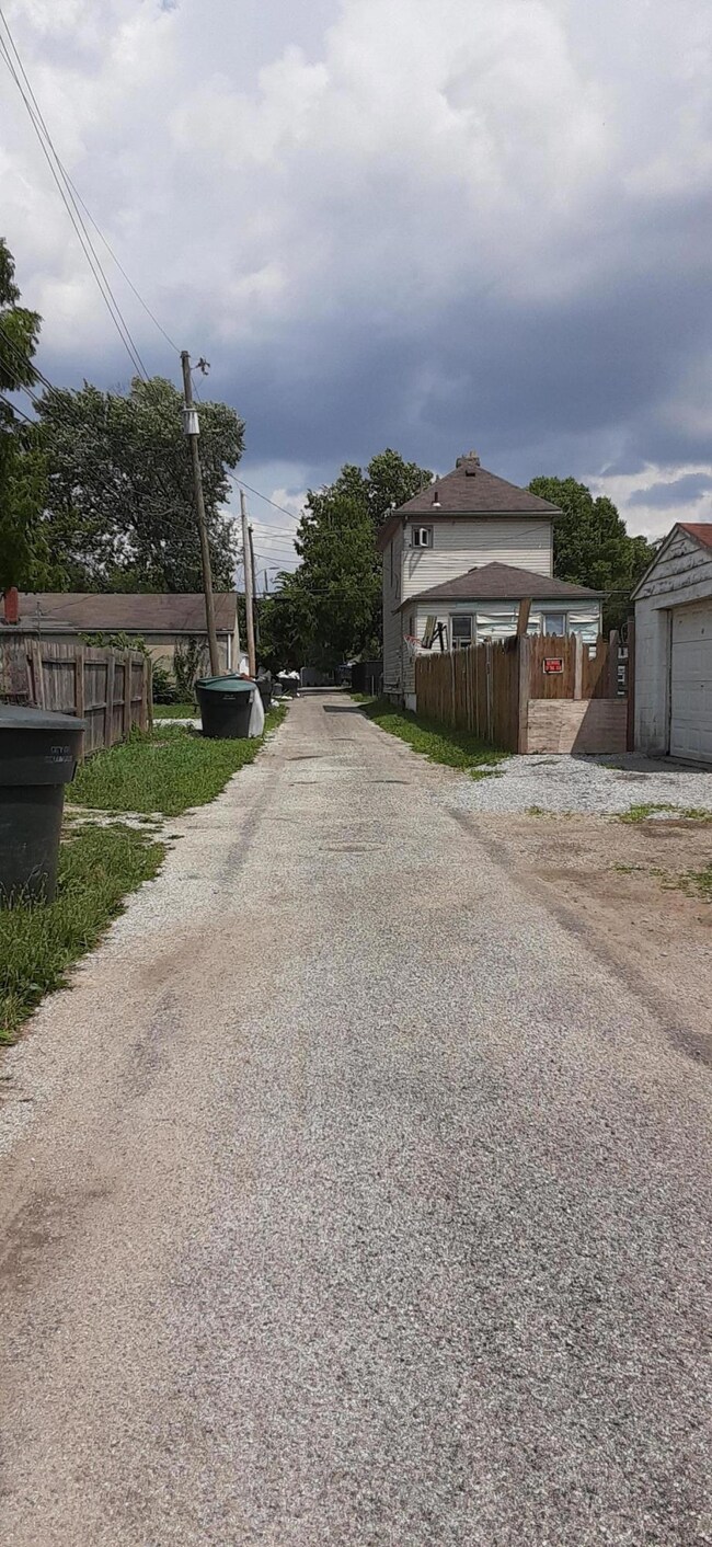 569 E. Mithoff Street-Rear Alley