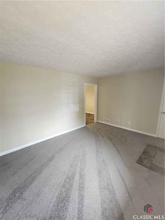 124 N Williamson St, Winder, GA 30680 - photo 5