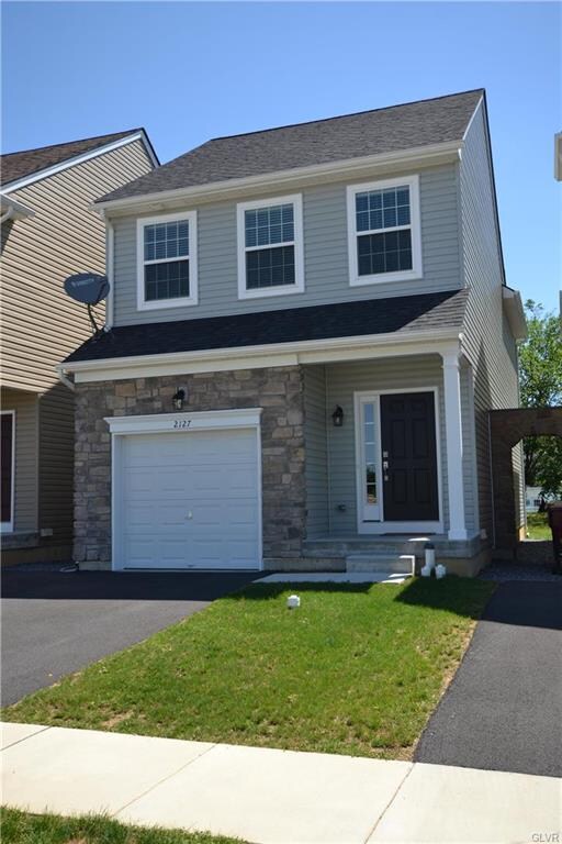 2127 Huntington Ln, Easton, PA 18040 - photo 3