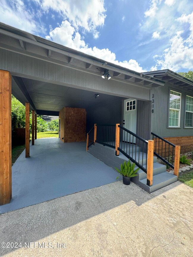3318 Dellwood
