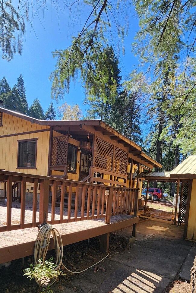 7670 Cedar Crest-5