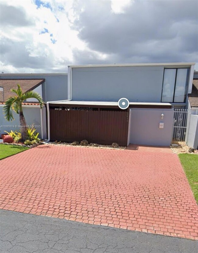 2410 SW 122nd Ct unit 1, Miami, FL 33175 - photo 2