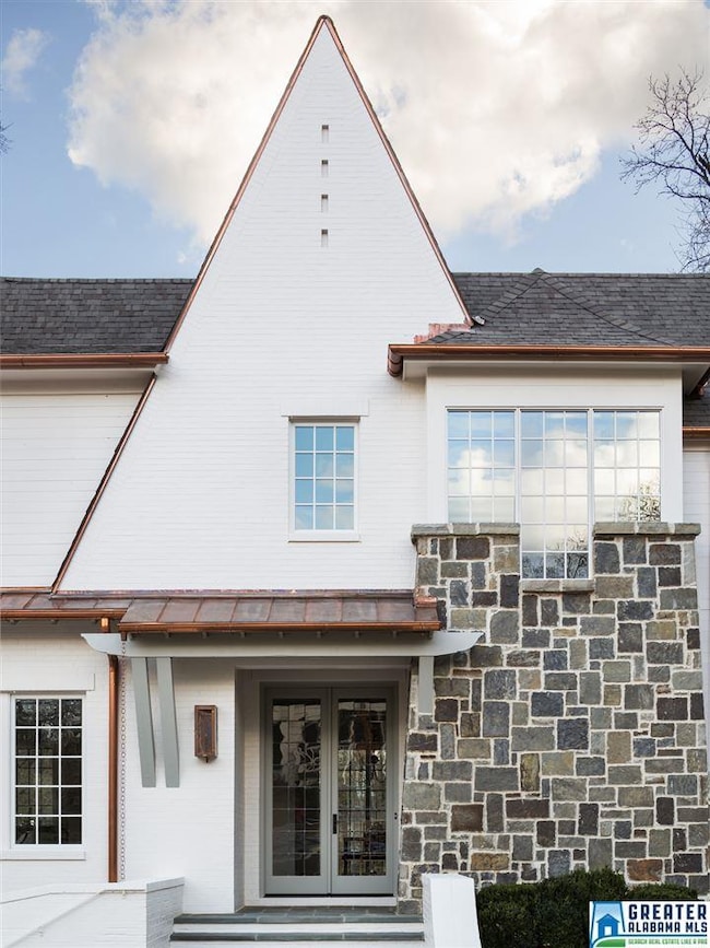 Christopher Architecture designed with no detail o