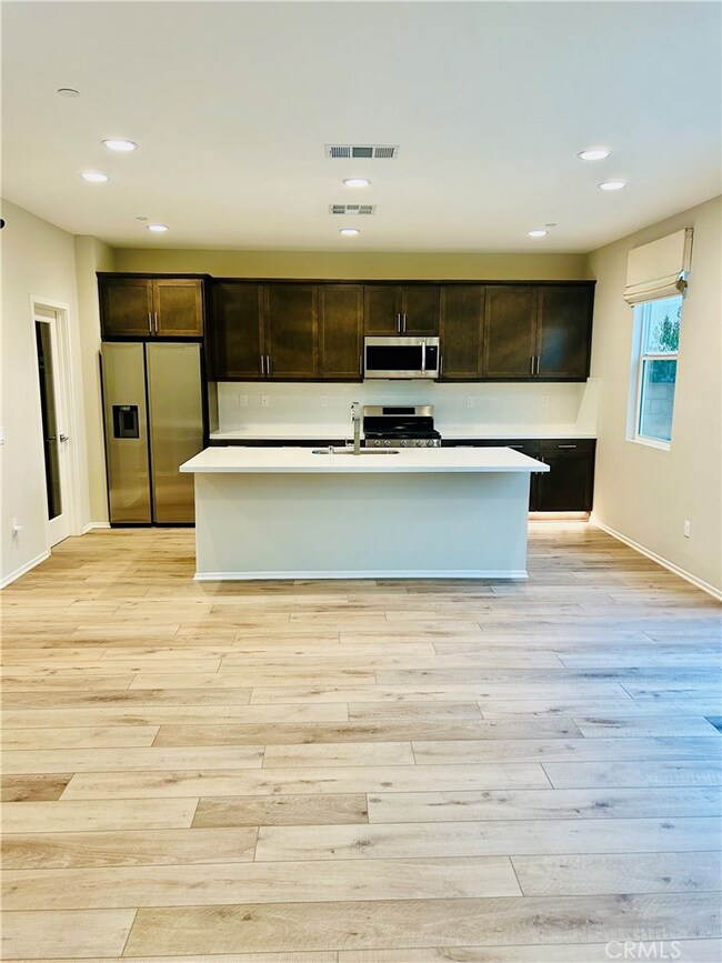 13139 Upland Ct, Hesperia, CA 92344 - photo 6