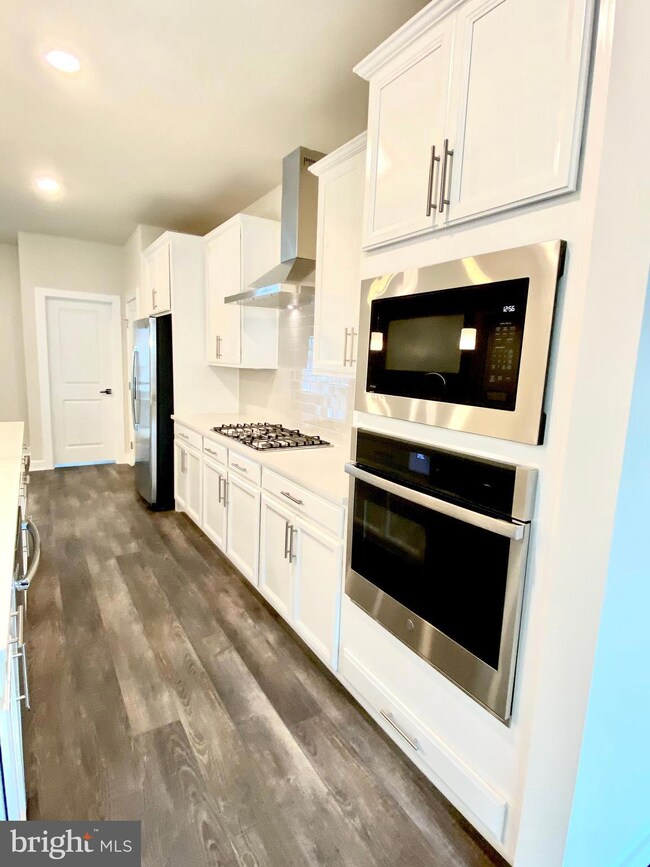 2343 Water Promenade Ave, Herndon, VA 20171 - photo 2