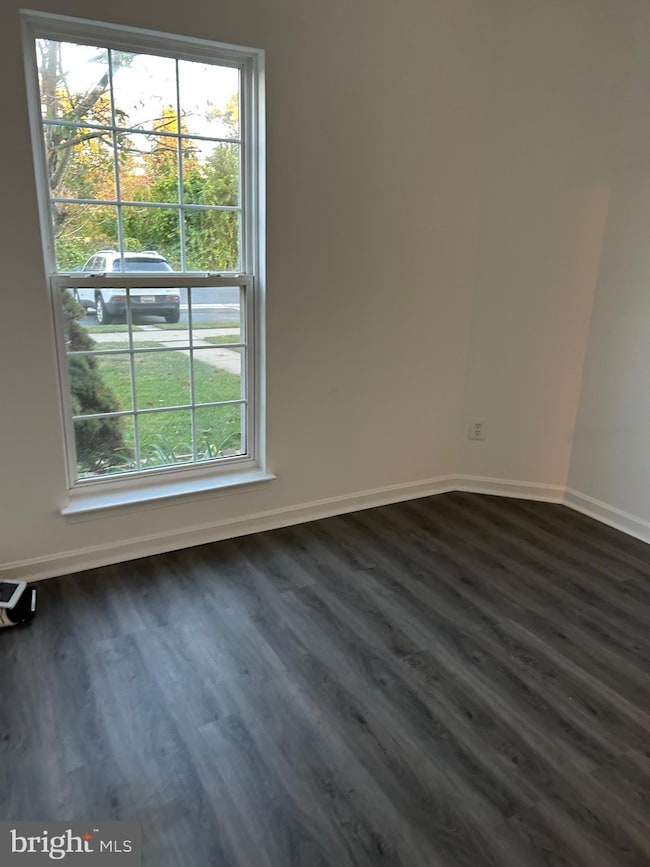 662 Luthardt Rd, Middle River, MD 21220 - photo 6