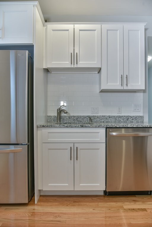 6 Raven St unit 2, Dorchester, MA 02125 - photo 4