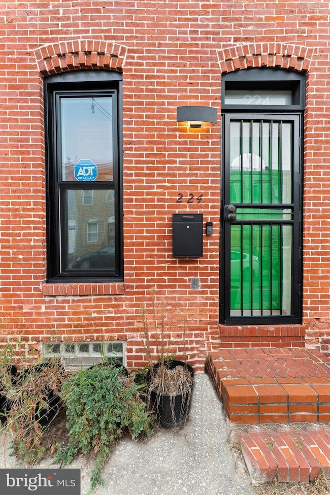 224 N Port St, Baltimore, MD 21224 - photo 3