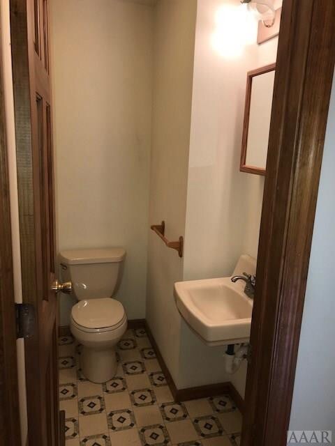 Powder Room / Half Bath