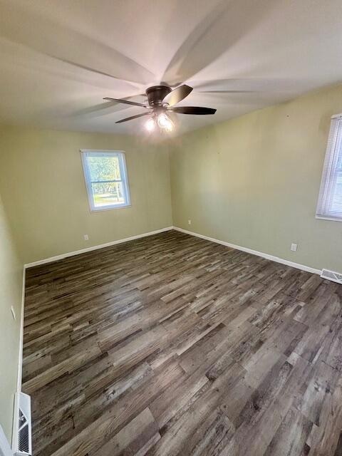 308 E Bates St, Hebron, IN 46341 - photo 4