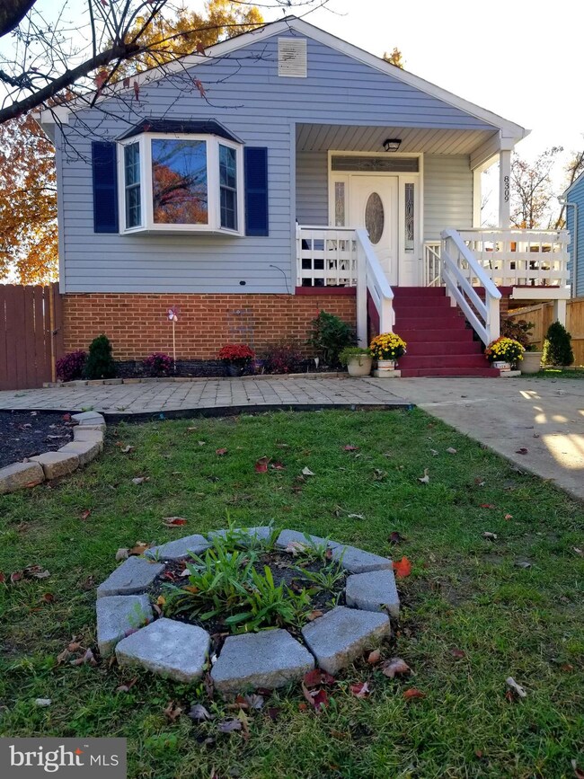 8309 Cypress St, Laurel, MD 20707 - photo 2