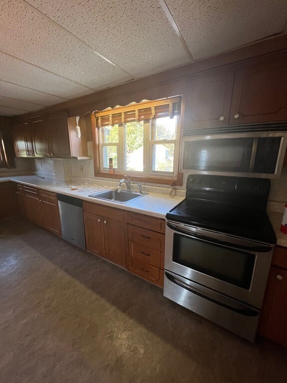 1759 N Shore Rd unit 2, Revere, MA 02151 - photo 2