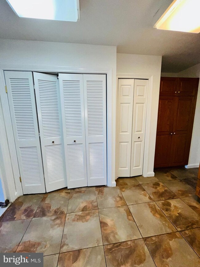 The Towers at Harbor Court unit 707, Baltimore, MD 21202 - photo 3