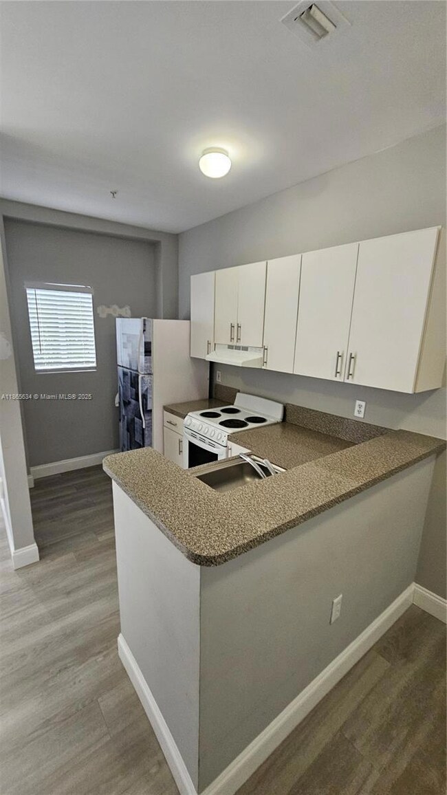 853 SW 2nd St unit 205, Miami, FL 33130 - photo 7