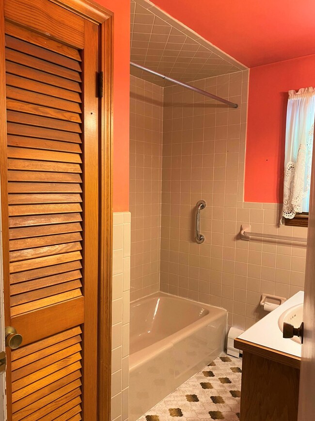 771 W Yarmouth Rd, Yarmouth Port, MA 02675 - photo 7