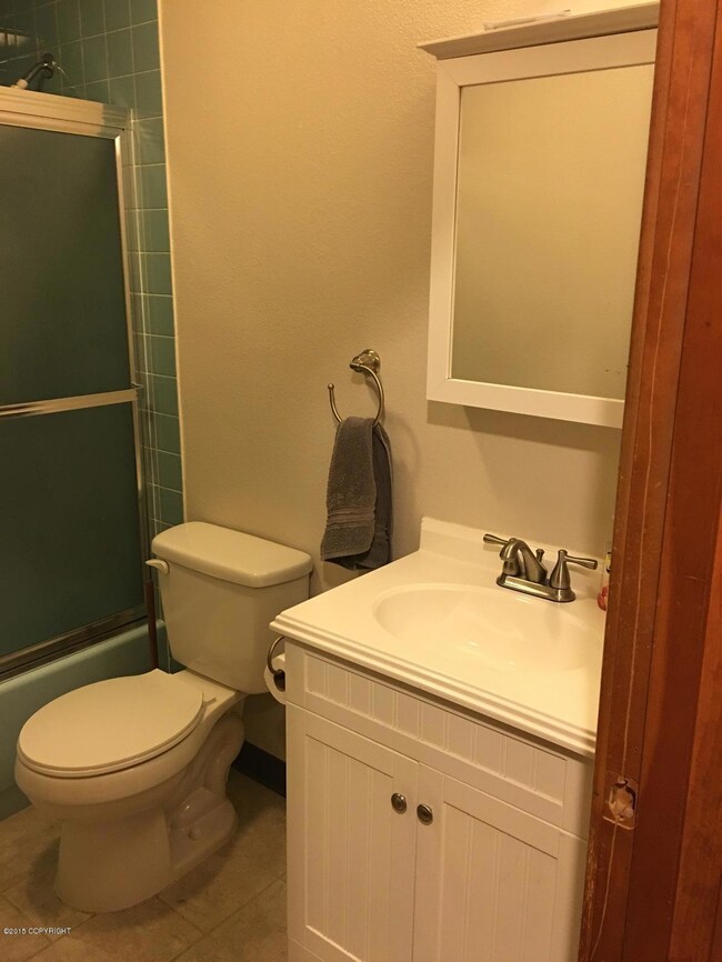 Main full bath