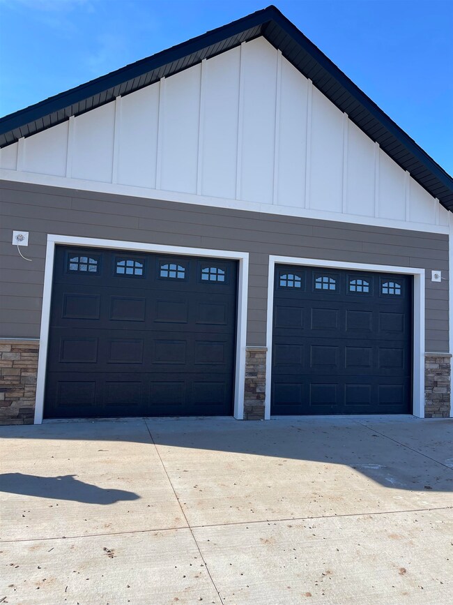 3883 E Beartooth Loop, Spearfish, SD 57783 - photo 3