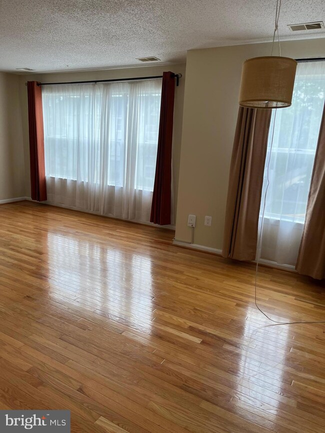 2703 Snowbird Terrace unit 6, Silver Spring, MD 20906 - photo 6