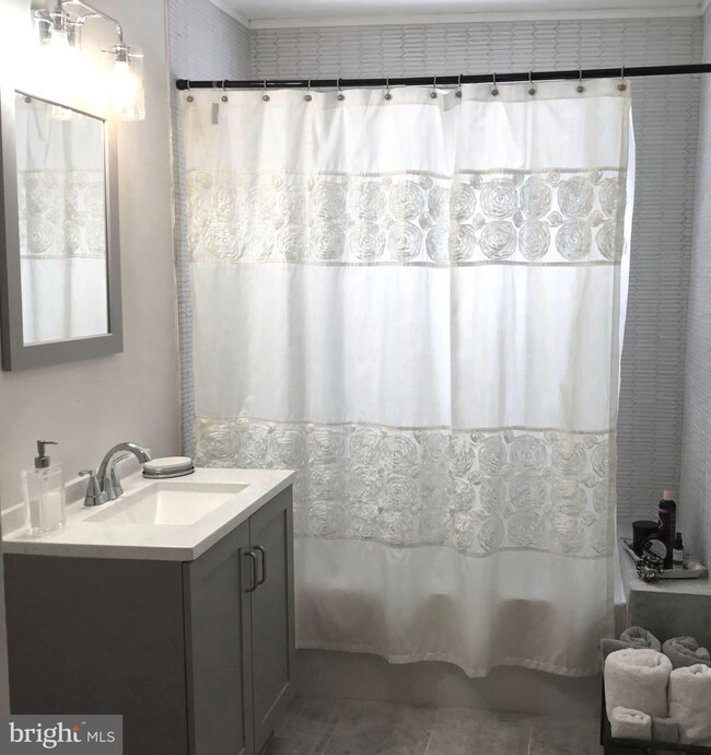 117 Hazelhurst Ave, Ewing, NJ 08638 - photo 4