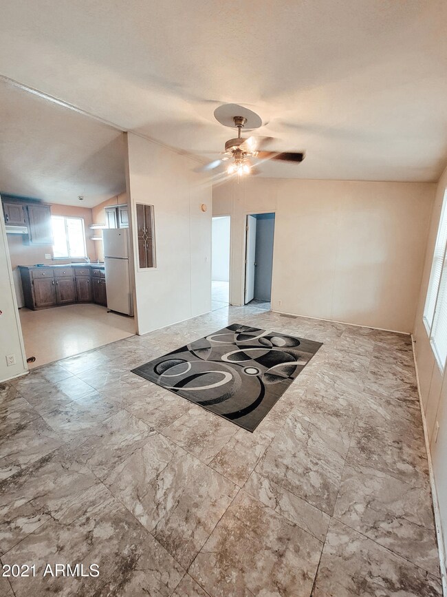 5002 W Bethany Home Rd unit 100, Glendale, AZ 85301 - photo 2