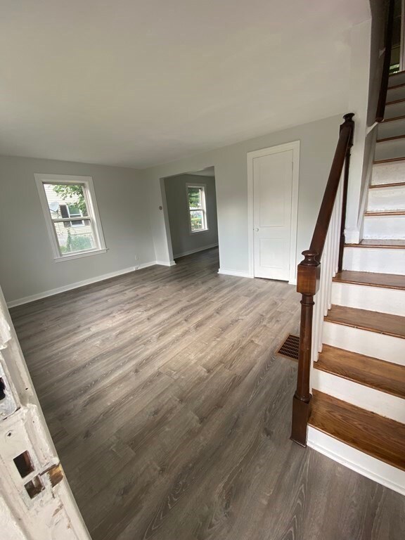 121 Uncatena Ave, Worcester, MA 01606 - photo 6