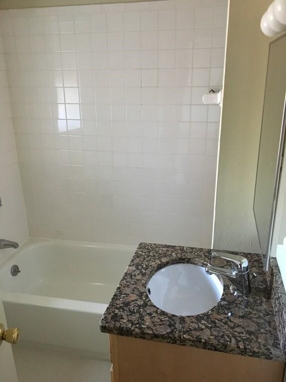 144 Saint Botolph St unit 13, Boston, MA 02115 - photo 4