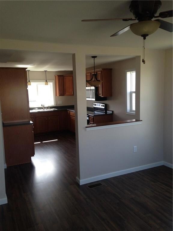 811 Armstrong St, Saint Marys, OH 45885 - photo 4