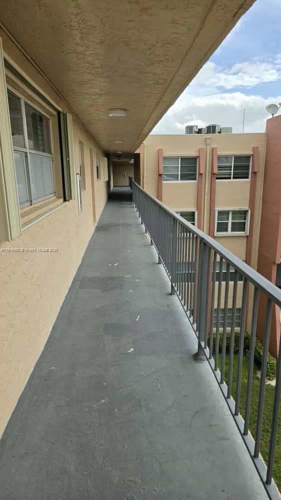 Ramblewood Condominium unit PH11, Miami, FL 33183 - photo 4