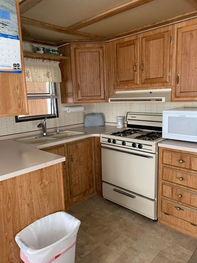 17 Rogers Campground Rd unit PM-17, Lancaster, NH 03584 - photo 6