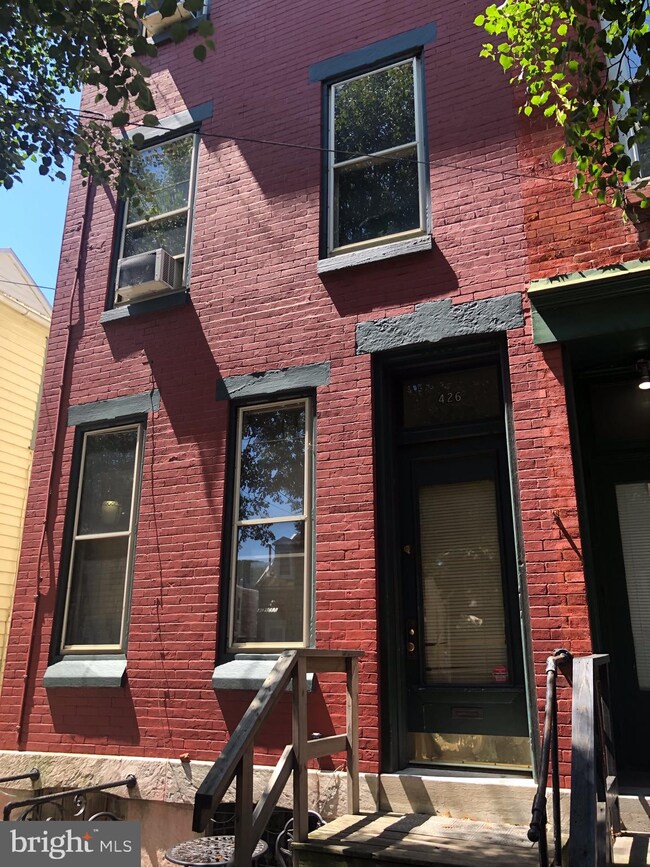 426 S 5th St, Reading, PA 19602 - photo 4