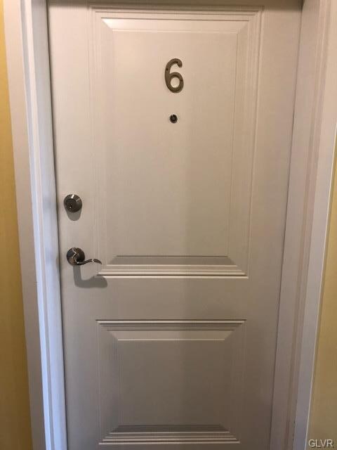 565 Main St unit 6, Stroudsburg, PA 18360 - photo 2